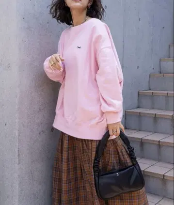 FREAK'S STORE 핑크 맨투맨