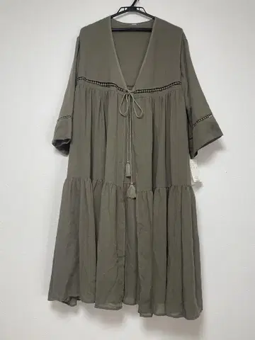 Mila Owen 미라오웬 개더 티어드 가운 원피스 카키