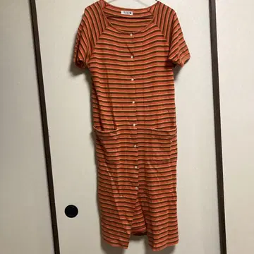 멜로즈 반팔 원피스 오렌지 빈티지 구제 의류 홈웨어 룸웨어