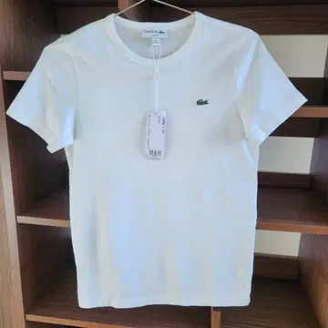 미사용 LACOSTE 화이트 티셔츠 슬림핏 반팔 티 XXS 여성용 S