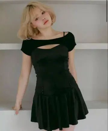 앤드메리 베티 플레어 미니 드레스