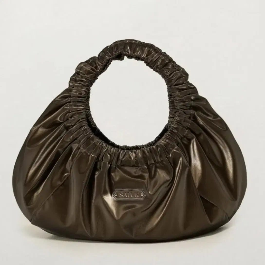 【韓国SATUR セター】Scrunchie Medium Shoulder Bag 韓国SATUR セター】Scrunchie Medium Shoulder Bag