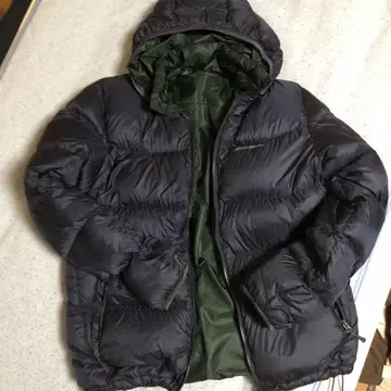 네이비 다운 자켓 후드 부착