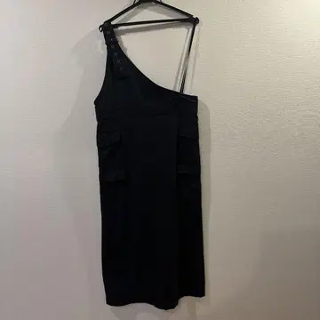 블랙 원 숄더 롱 드레스