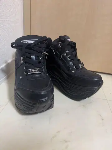 YOSUKE 통굽 스니커즈 지뢰계