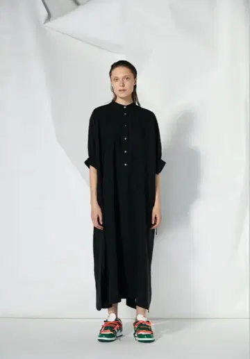 엔폴드 ComfortableTwill BIG 실루엣 DRESS 블랙