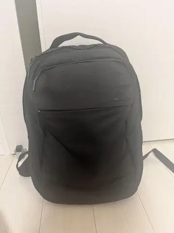인케이스 백팩 블랙