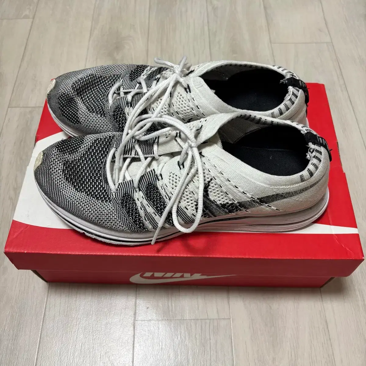 Athletic Shoes Nike Flyknit Trainer Mens 2017 Men's Shoes Nike