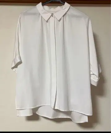 그린 라벨 릴랙싱 카라 부착 와이드 슬리브 셔츠 -접촉 냉감-