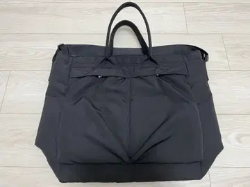 UNIQLO C 2WAY 유틸리티 백 헬멧 백