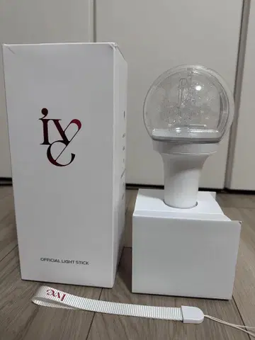 IVE 응원봉 화이트/핑크