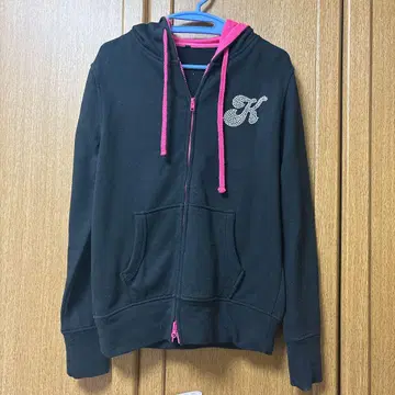 니시노 카나 후드티