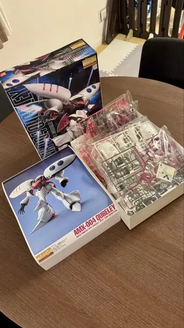 반다이 AMX-004 Qubeley 미조립