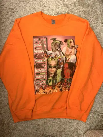 Billie Eilish 맨투맨 오렌지