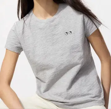 유니클로 안야 힌드마치 T2CLASSIC XL