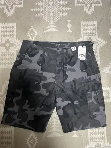 빌라봉 카모플라쥬 숏 팬츠