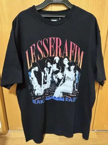 LE SSERAFIM 굿즈 Peaches 티셔츠