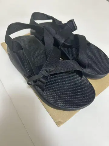 Chaco 블랙 스포츠 샌들