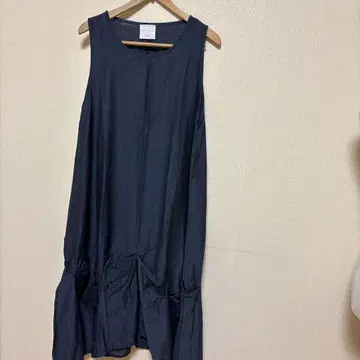 cawaii 다크 블루 슬리브리스 원피스 셔링 장식 A라인