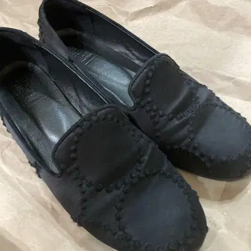 미나 페르호넨 탬버린 블랙 슬립온