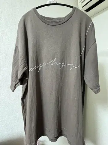 크리프하이프 로고 자수 빅 T 차콜