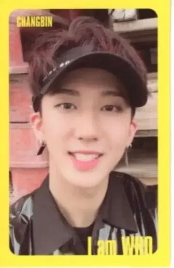 StrayKids Changbin I am WHO? 노랑 프레임
