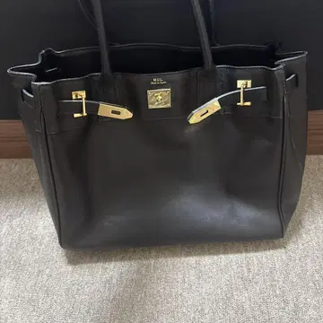 M.U.L 블랙 가죽 토트백