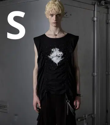 GRANCY 셔링 디자인 큐빅 그래픽 슬리브리스 T