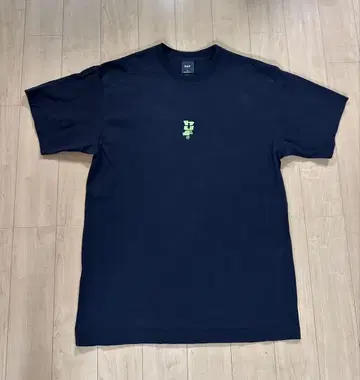 HUF 하프 심플 티셔츠 블랙 M 사이즈