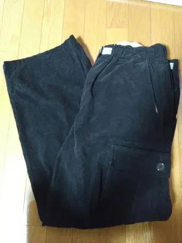 CHUMS XL 블랙 코듀로이 카고 팬츠