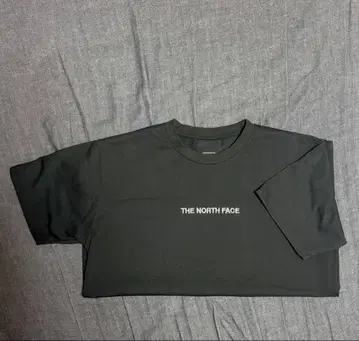 THE NORTH FACE 블랙 반팔 티셔츠