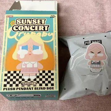 정품 Popmart 크라이베이비 Sunset Concert 봉제 인형