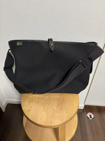 Brady 숄더백 킨로스 블랙