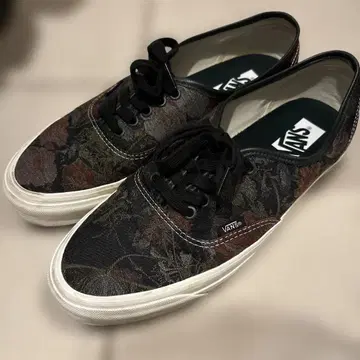 VANS PREMIUM AUTHENTIC "JACQUARD FLORAL"