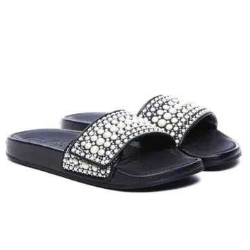 미사용 새상품 JIMMY CHOO 펄 슬라이드 샌들 블랙