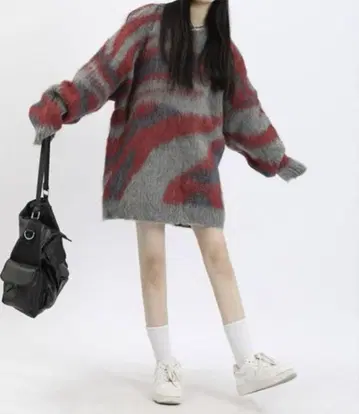 카모플라쥬 패턴 빅 샤기 니트 풀오버