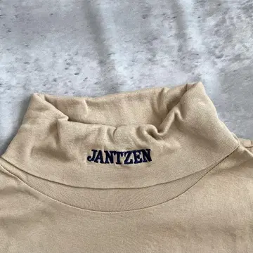 JANTZEN 베이지 터틀넥 긴팔 티셔츠 M