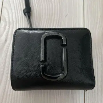마크제이콥스 접이식 지갑 블랙