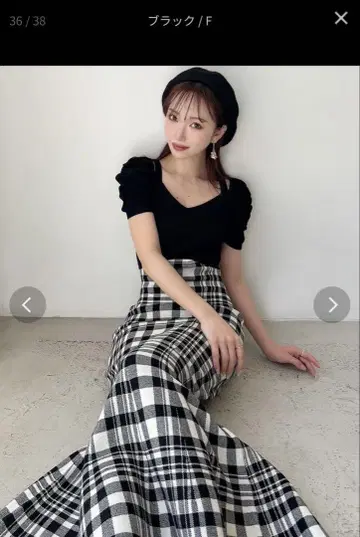 RESEXXY 숄더 오픈 머메이드 니트 원피스