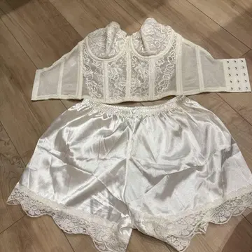 브라이덜 이너 C65