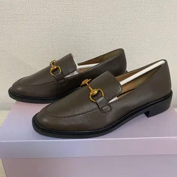 새상품 22cm 천연 가죽 [양가죽] 가죽 비트 로퍼 와이드 힐 2cm