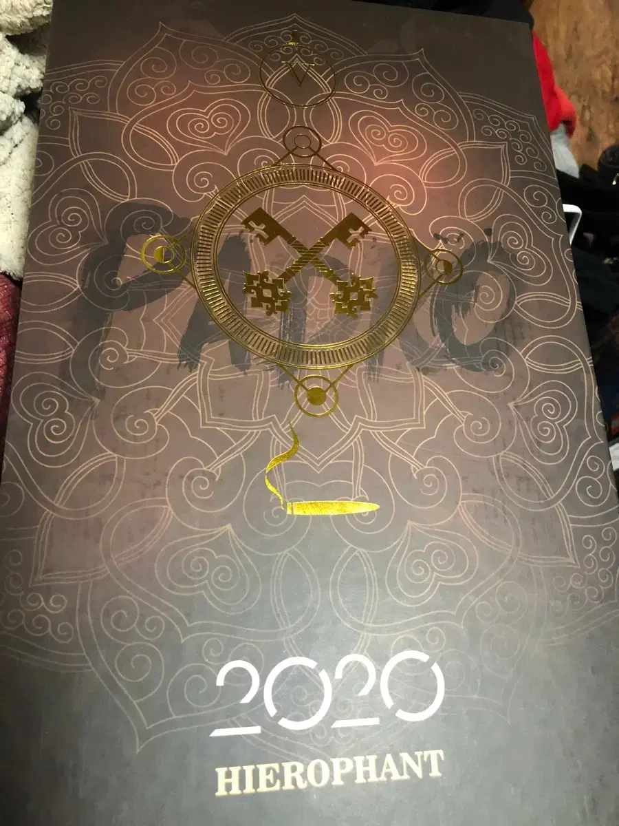 1/6 Hot Toys-grade Pope Pedro Figure (Normal Edition)