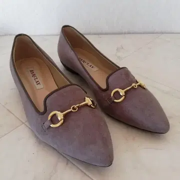 새상품급!! BARCLAY 버클리 천연 가죽 로우힐 펌프스 22.5cm