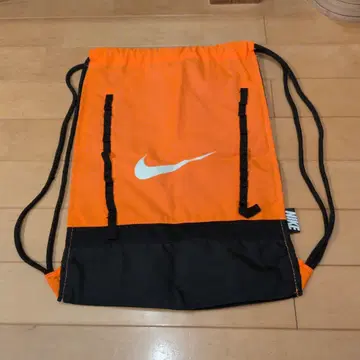 Nike 오렌지/블랙 드로우 코드 백