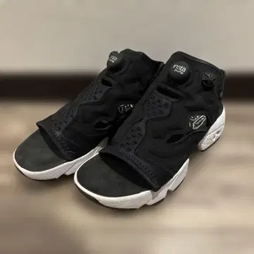 펌프 퓨리 샌들 24cm