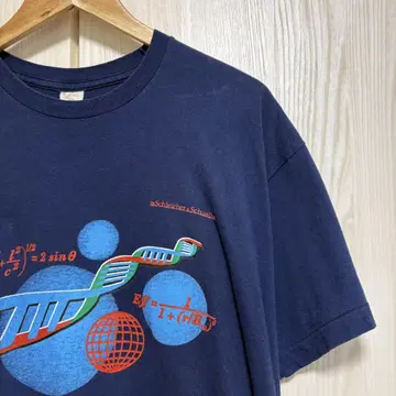 90s Scientific Tee - DNA-