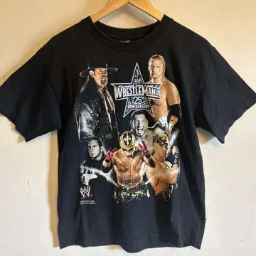 WWE의 RESTLE MANIA 티셔츠