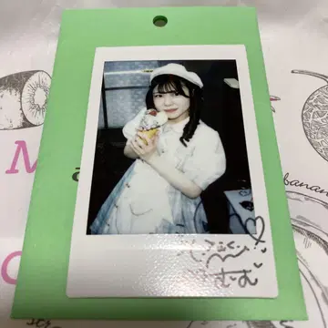 아토홈 카페 무무 솔로 폴라로이드