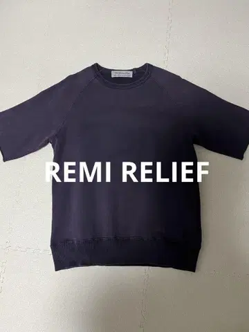 REMI RELIEF 레미 릴리프 맨투맨 래글런 T셔츠