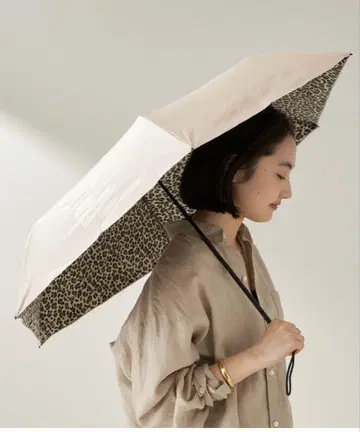 TRADITIONAL WEATHERWEAR 우천 겸용 접이식 우산 베이지